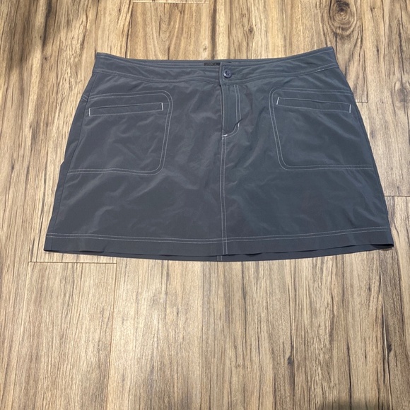 Prana Gray Cargo skort - Picture 2 of 7